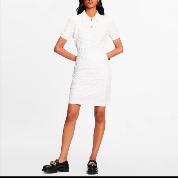 Louis Vuitton 3D Signature White Wool Mini Skirt (Size L) – Like New - Picture 2 of 8